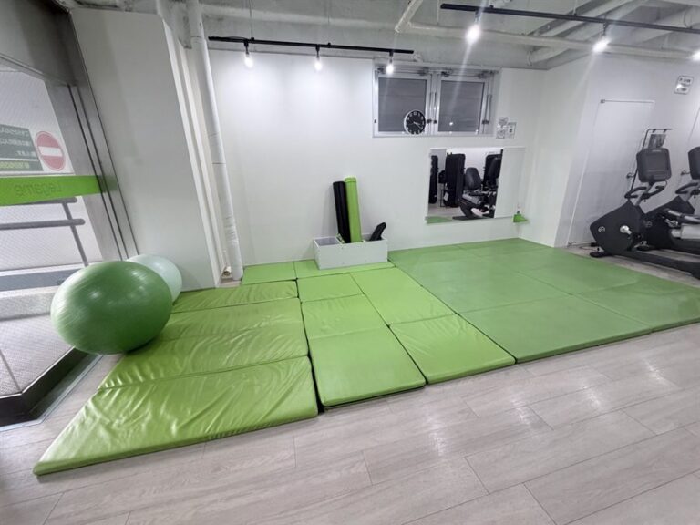 ストレッチ用のマットエリア